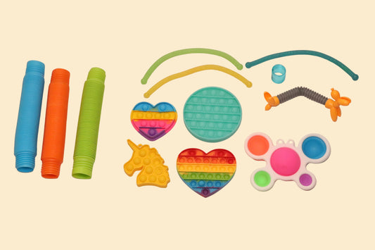 Fidget Toy Set – 12 sensorische antistress-speeltjes in vrolijke kleuren