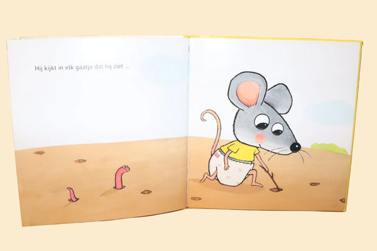 Binnenpagina uit het flapjesboek met Muisje en zijn dierenvriendjes