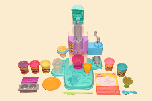 Play-Doh Rainbow Softijs Speelset – Maak je eigen Regenboogijsjes