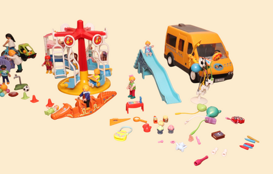 Grote Playmobil Speeltuin en Schoolbus Set – Met Draaiende Zweefmolen, Glijbaan en Veel Figuren