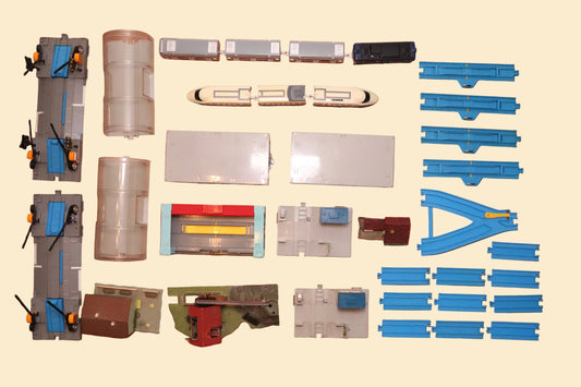 Tomy Plarail Treinset – 100-delig met 2 Werkende Treinen